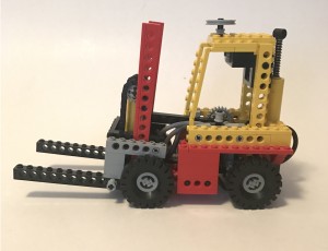 8843: Fork-Lift Truck