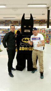 Stefan, Dogge och Batman a.k.a Bruce Wayne a.k.a Fredrik Novak =)